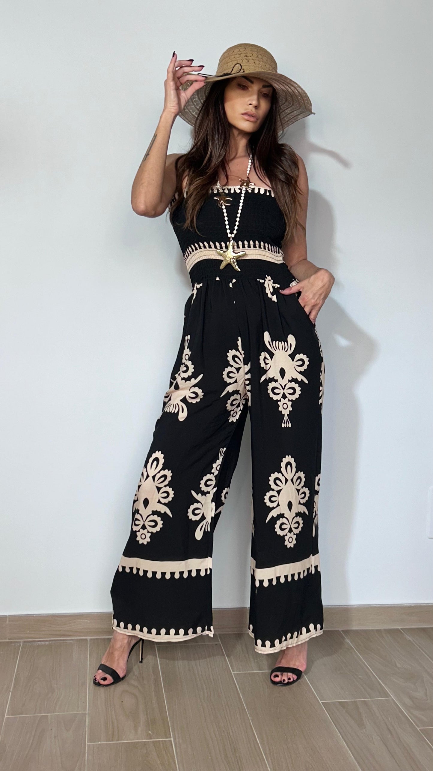 Tuta Zaira